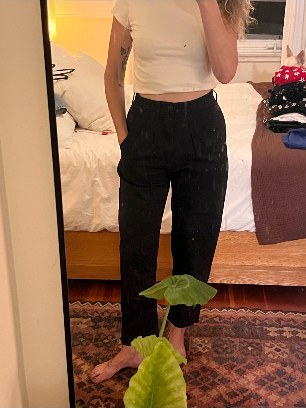 Levi’s Pleated Barrel Black High-Waist Straight Leg Pants